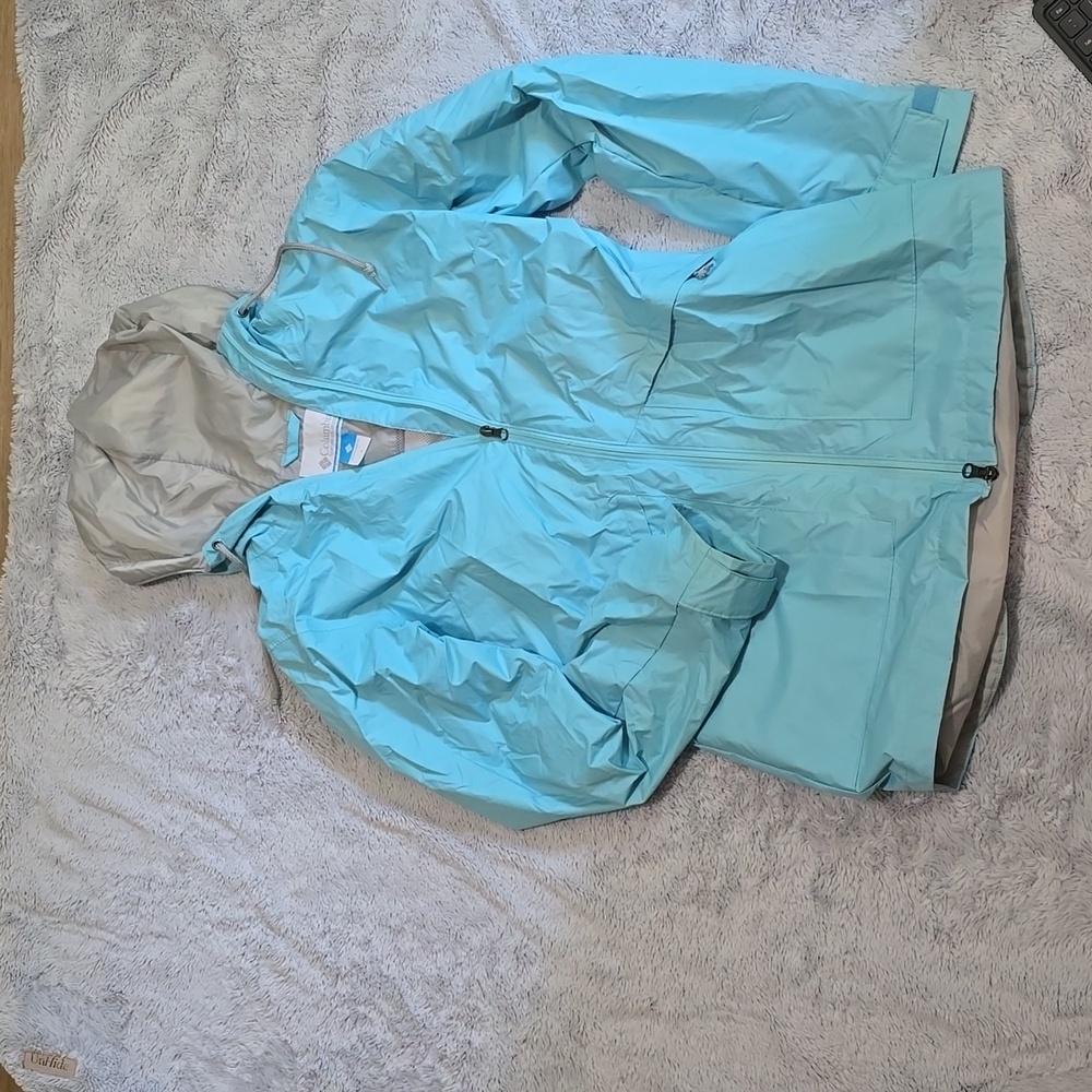 Columbia Women’s Rain Jacket